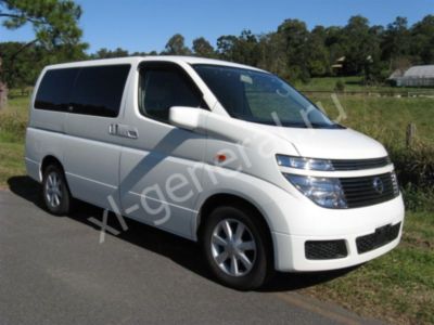 Лобовое стекло Nissan Elgrand E51